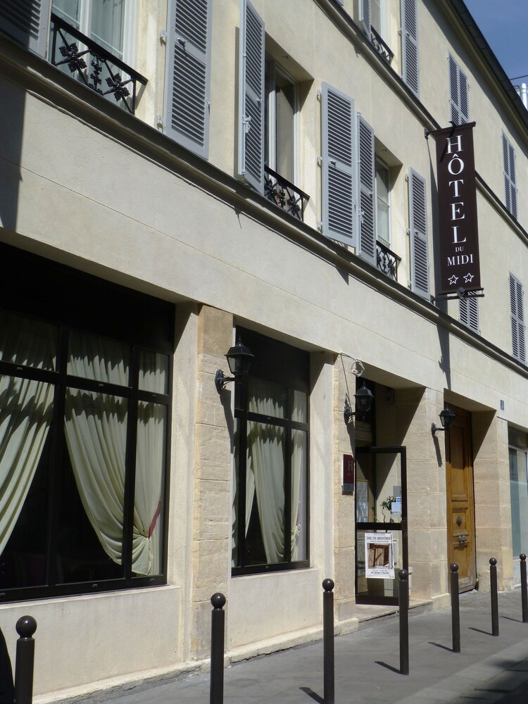 Façade de l'hôtel