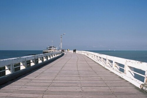 Dock