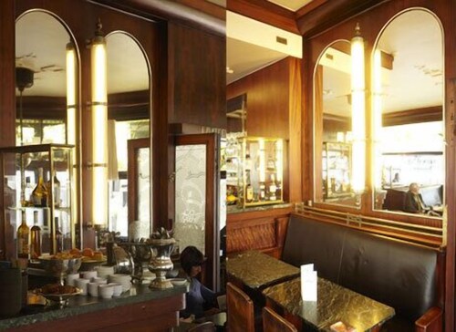 Hotel Bar