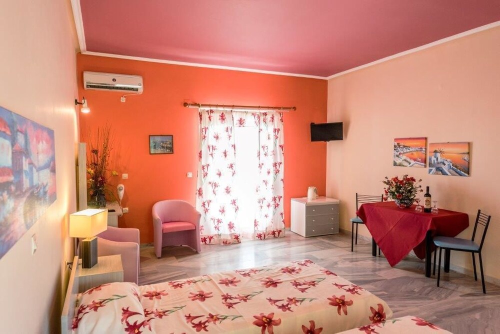 Studio - Guestroom
