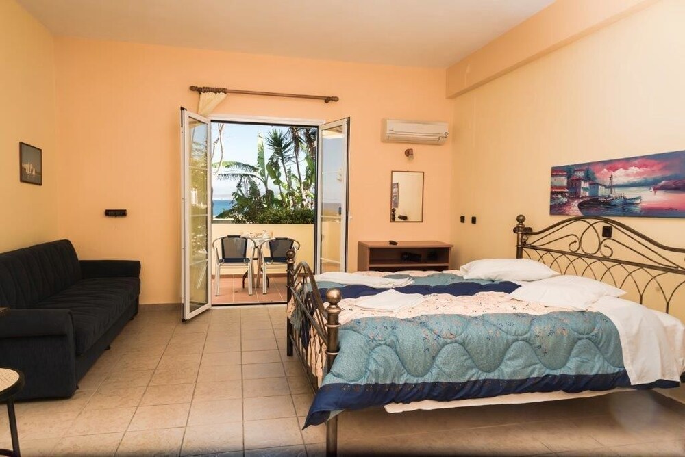 Studio - Guestroom