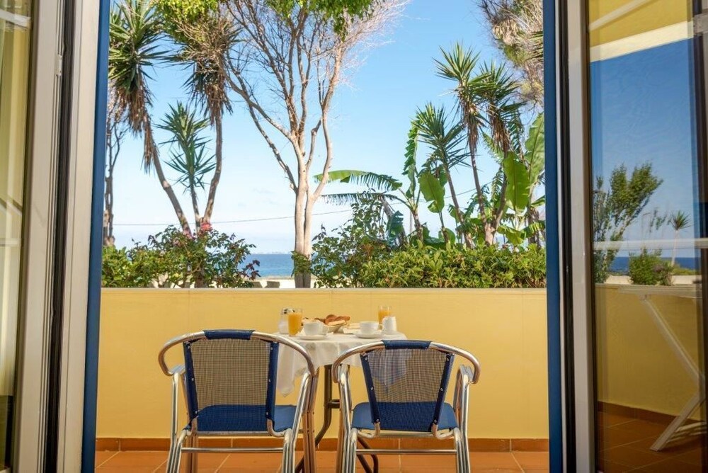 Studio - Balcony