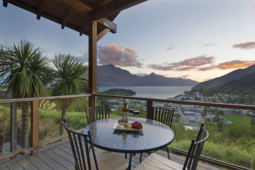 Lake View