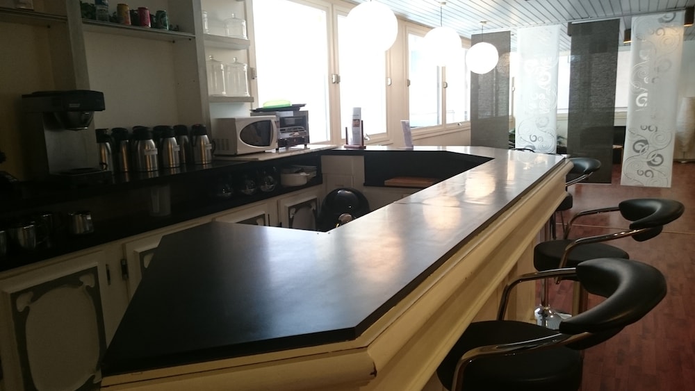 Hotel Lounge