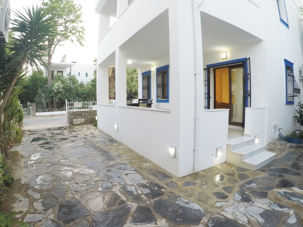 Villa, 2 Bedrooms - Terrace/Patio