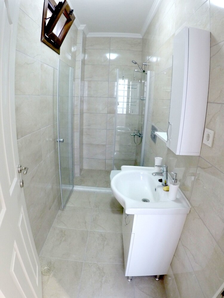 Villa, 2 Bedrooms - Bathroom