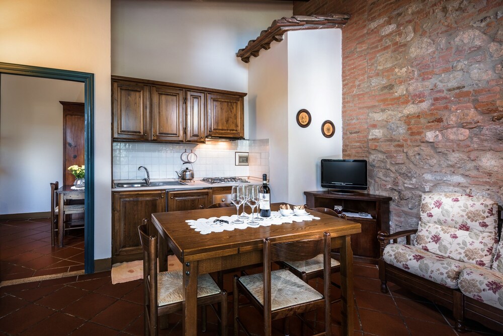 Standard Apartment, 2 Bedrooms - Living Area