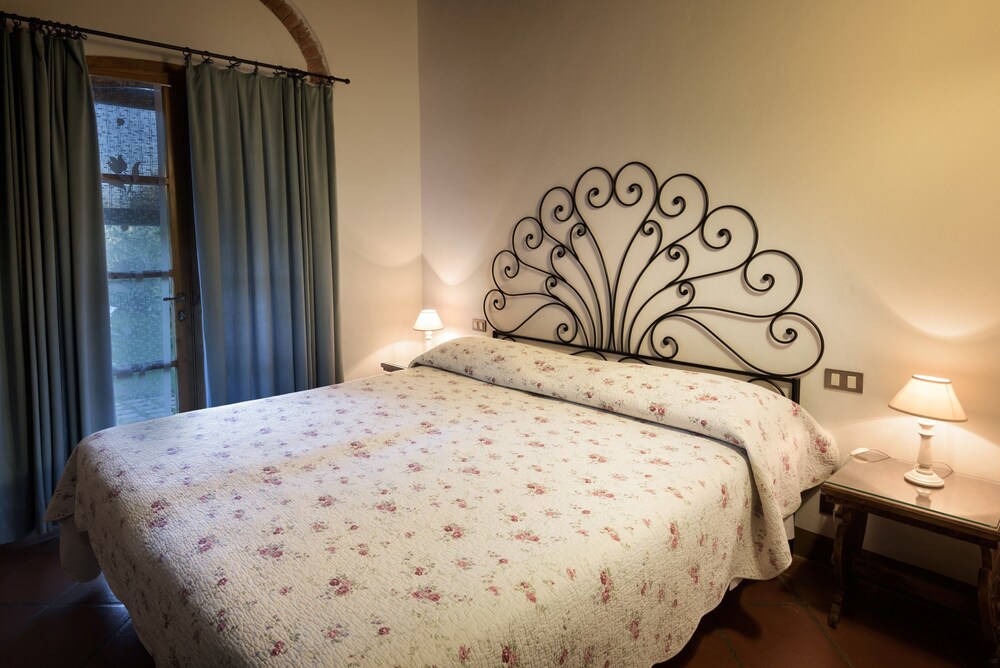 Standard Apartment, 2 Bedrooms - Guestroom