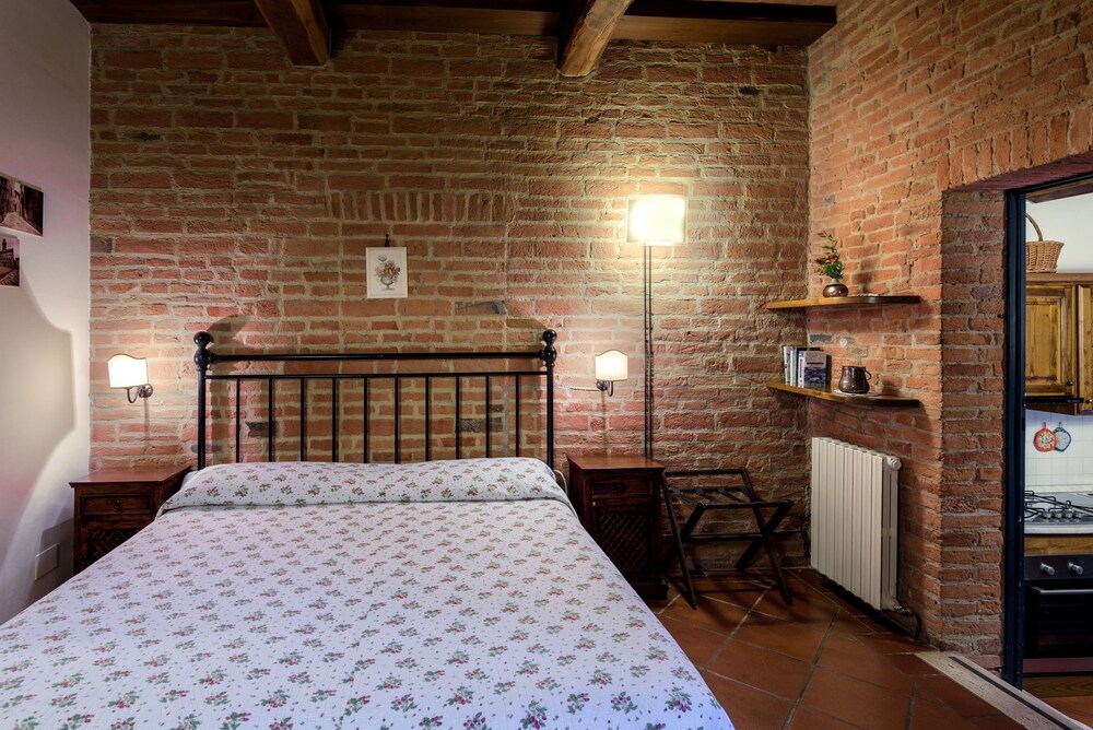 Standard Apartment - Guestroom