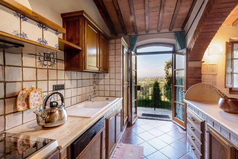 Superior Apartment, 2 Bedrooms - In-Room Kitchen