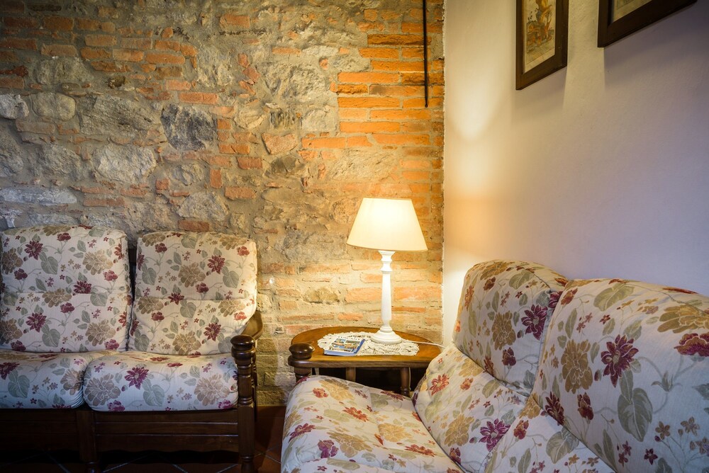 Standard Apartment, 2 Bedrooms - Living Area