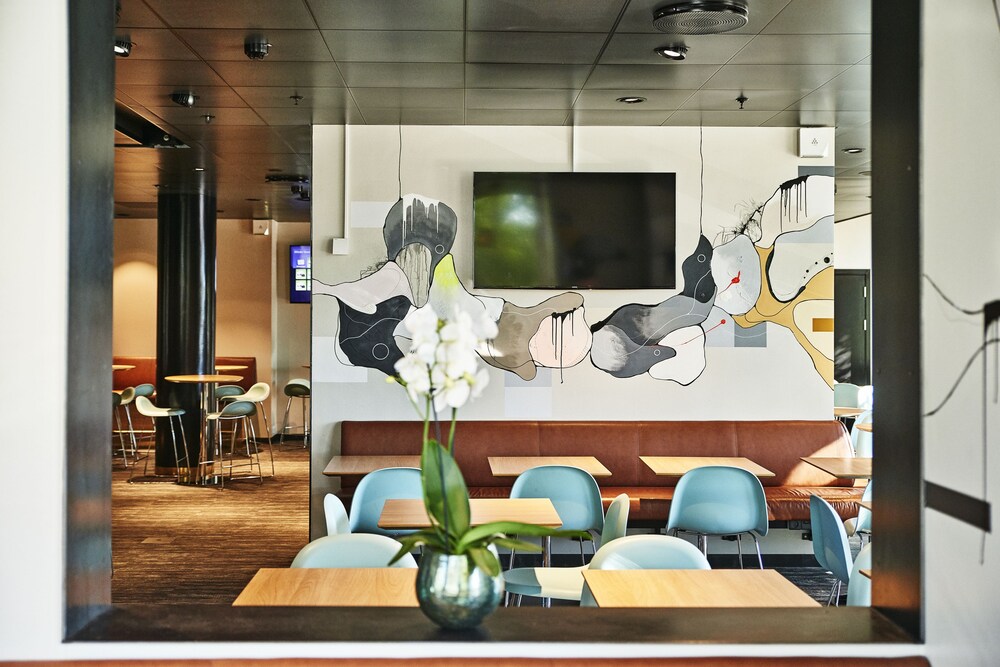 Coffee Shop