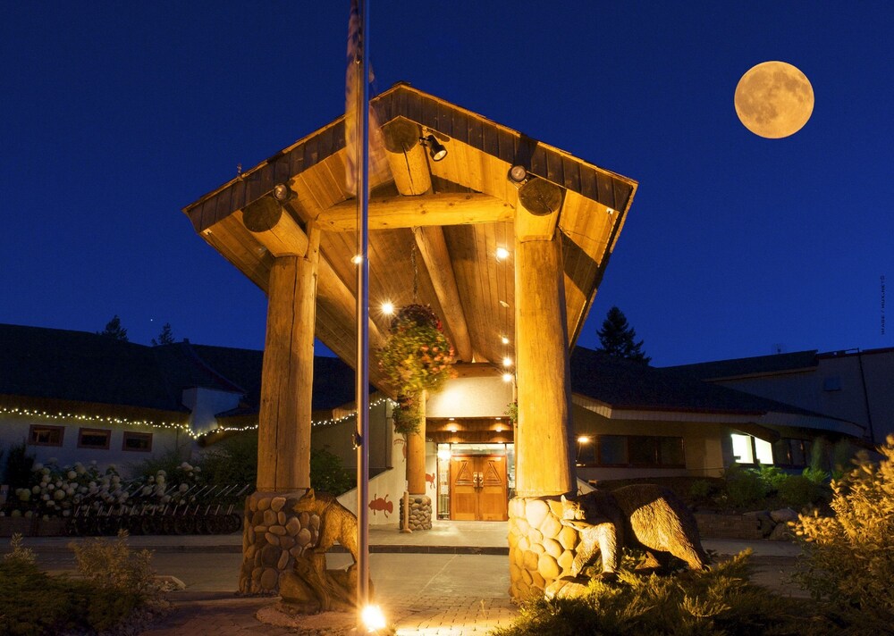 Hotel Front - Evening/Night