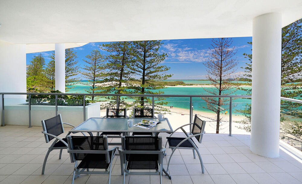 3 Bedroom Apartment Ocean View - Balcony