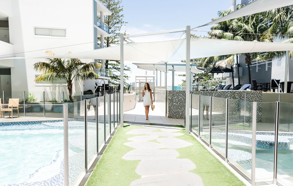 Sundeck
