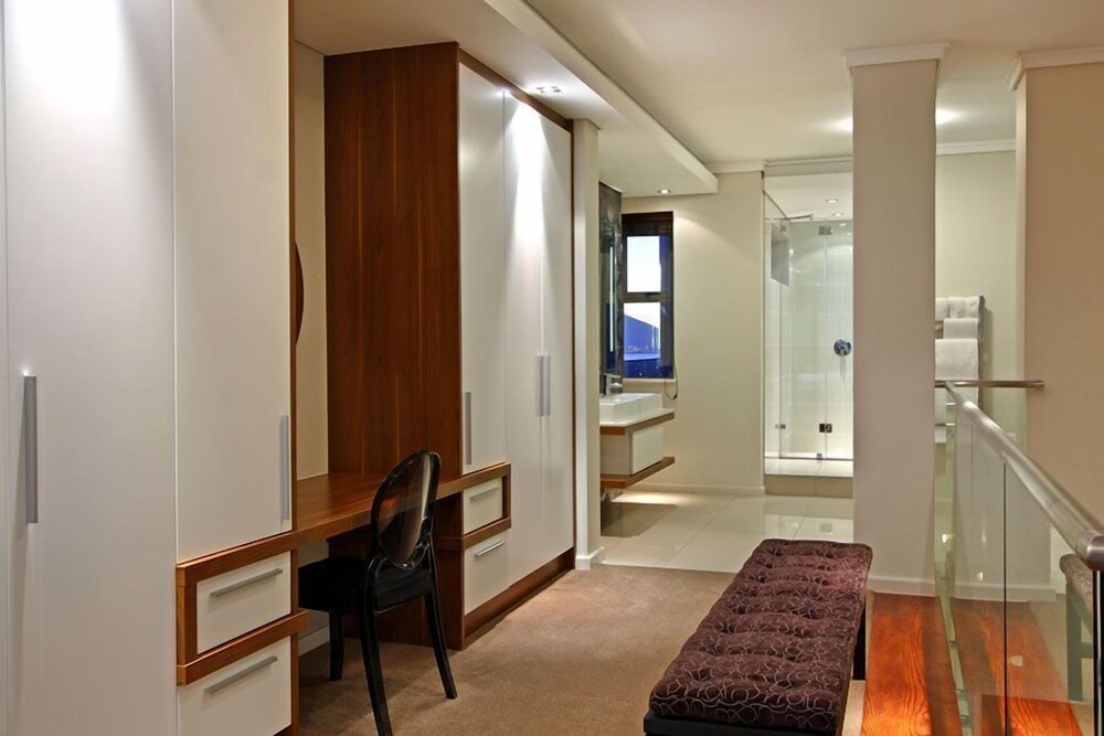 Exclusive One-Bedroom Penthouse - In-Room Business Center