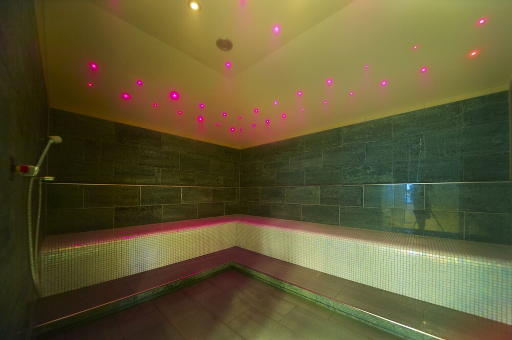 Steam Room