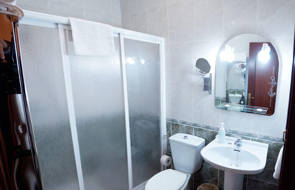 Studio (2-3 people) - Bathroom