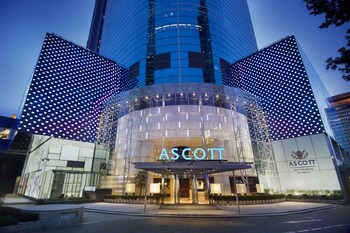 Hotel Front - Evening/Night