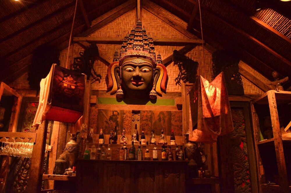 Hotel Bar