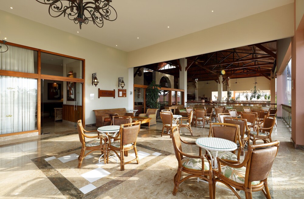 Hotel Lounge