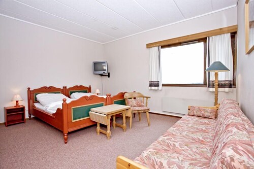 Standard Twin Room - Featured Image