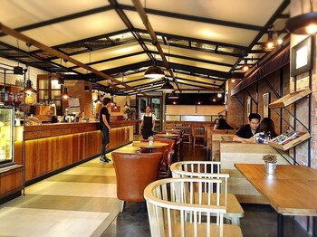 Hotel Bar