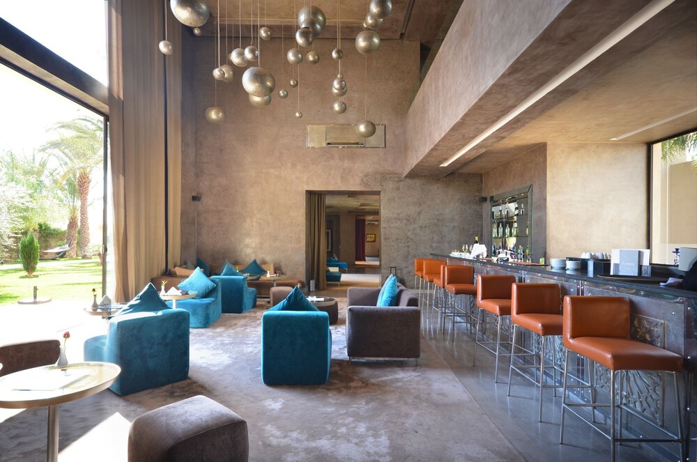 Hotel Bar