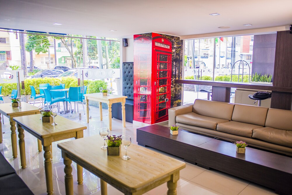 Hotel Bar