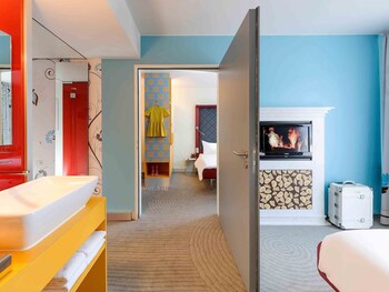 Guestroom