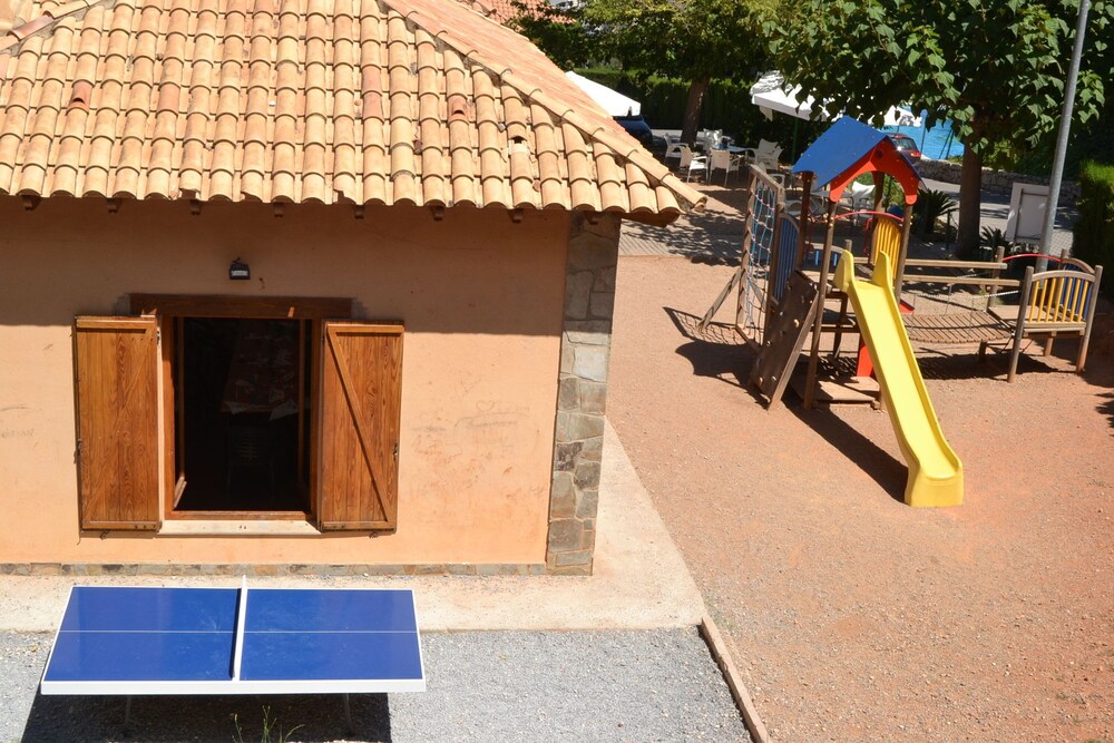Childrens Play Area - Outdoor