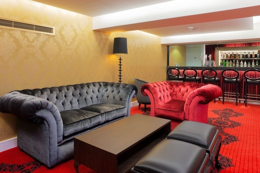 Hotel Lounge