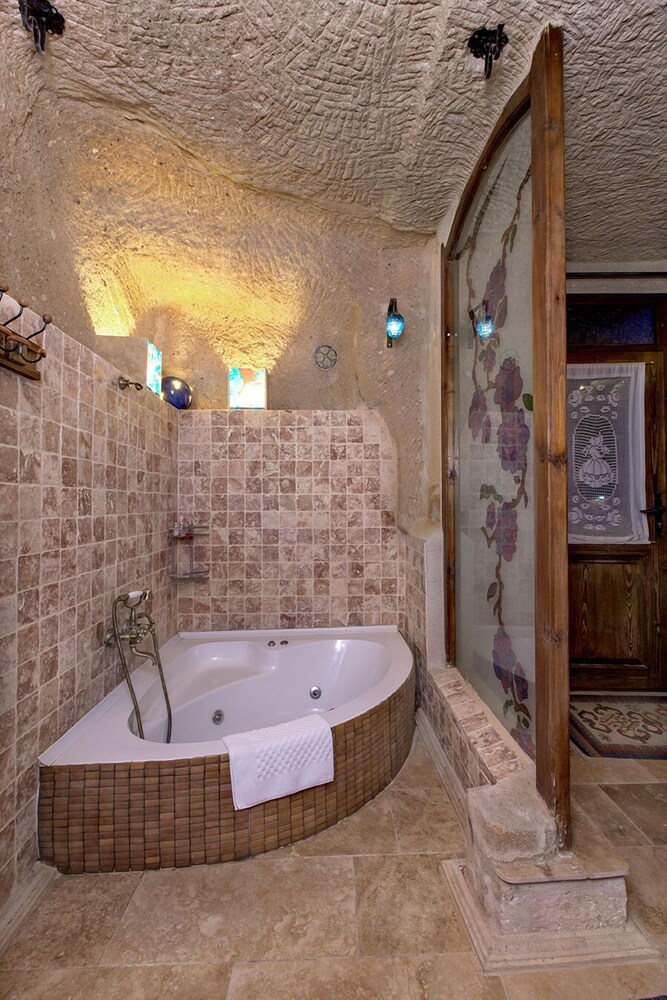 Jetted Tub