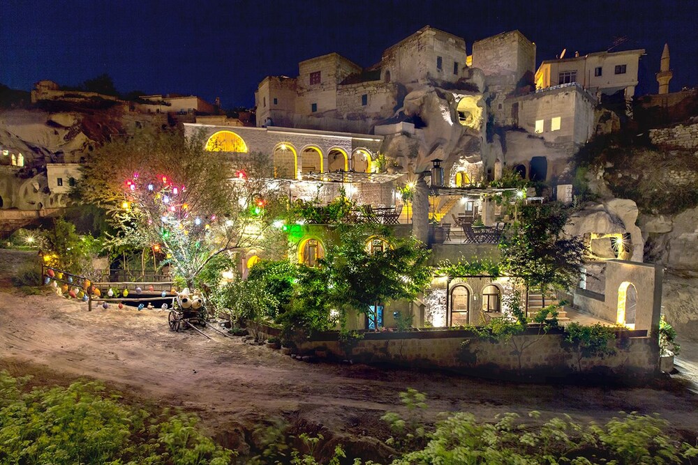 Hotel Front - Evening/Night