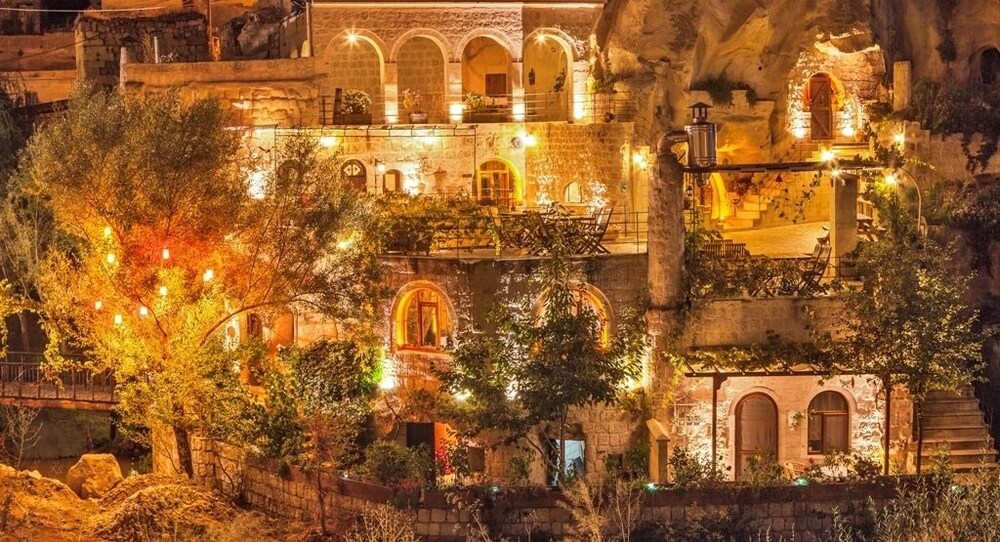 Hotel Front - Evening/Night
