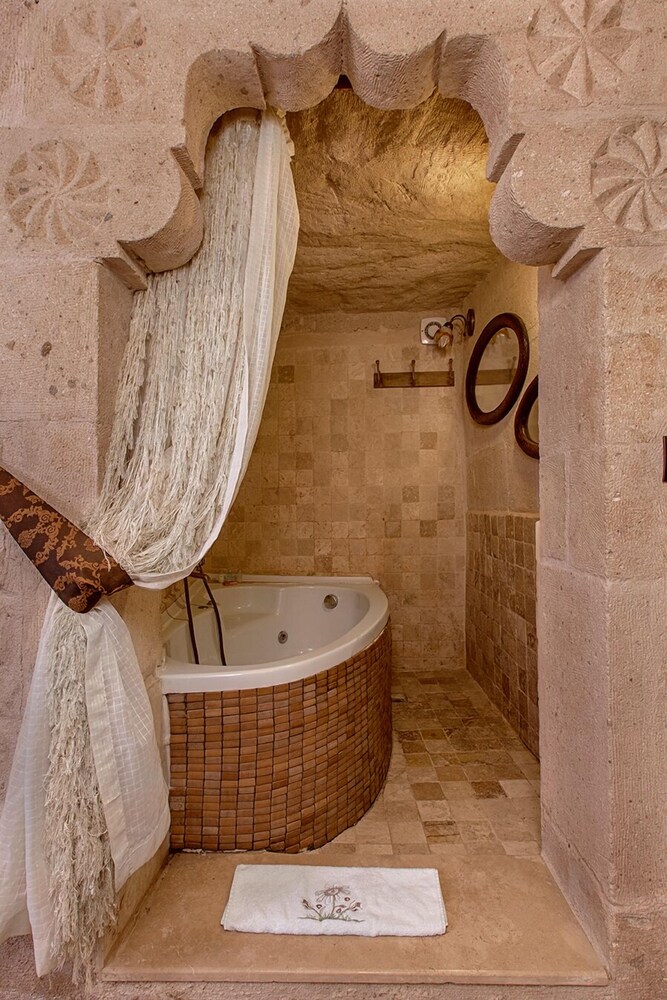 Jetted Tub