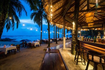 Hotel Bar
