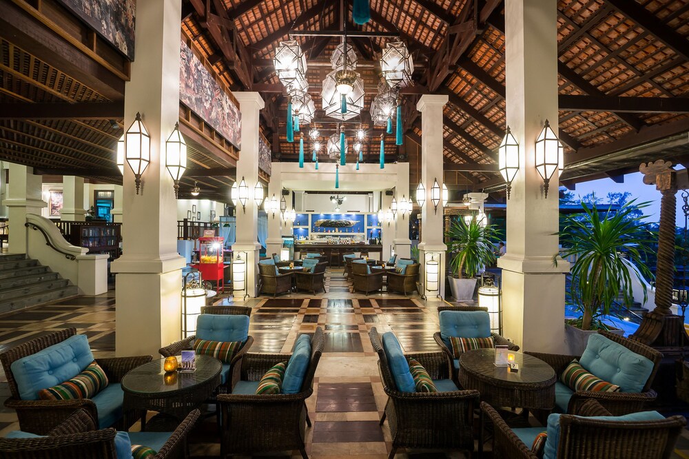 Hotel Lounge