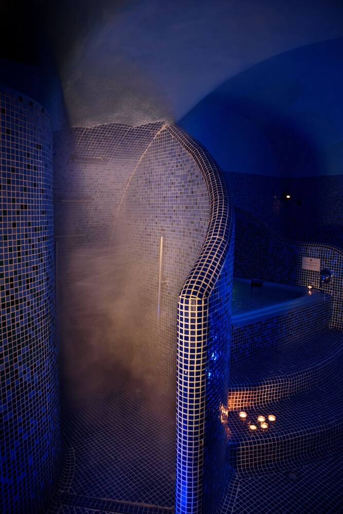 Steam Room