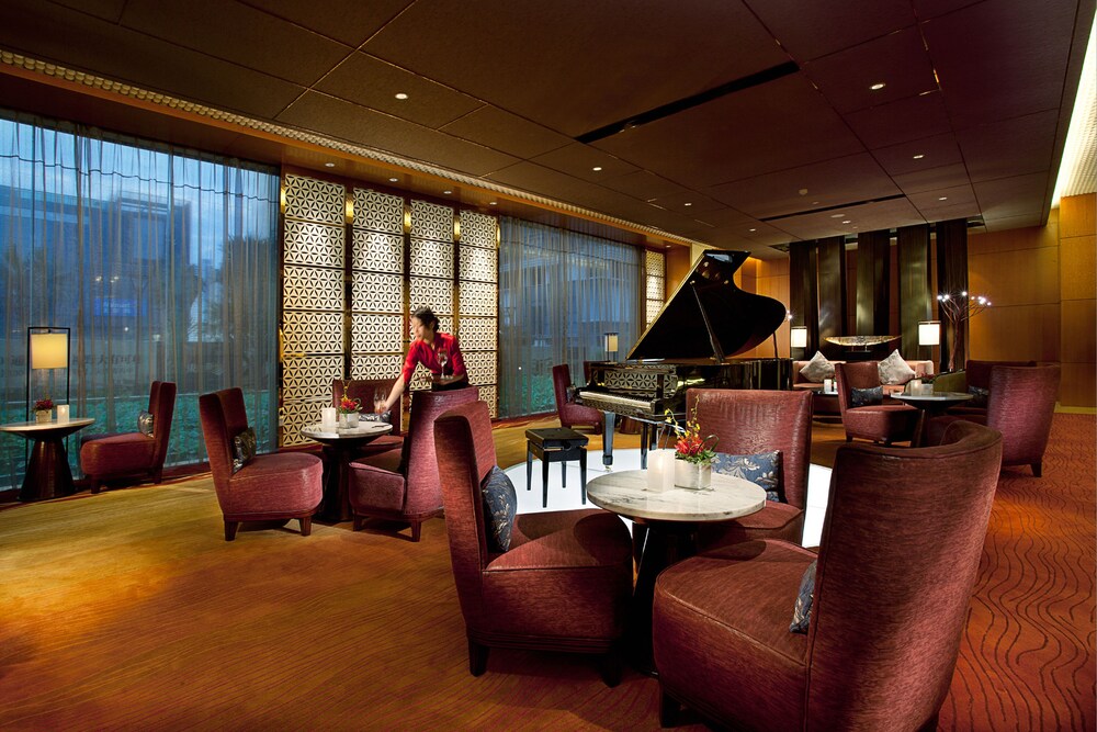 Hotel Lounge