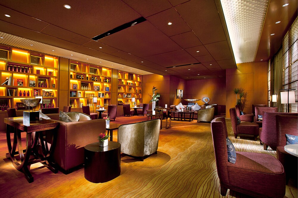 Hotel Lounge