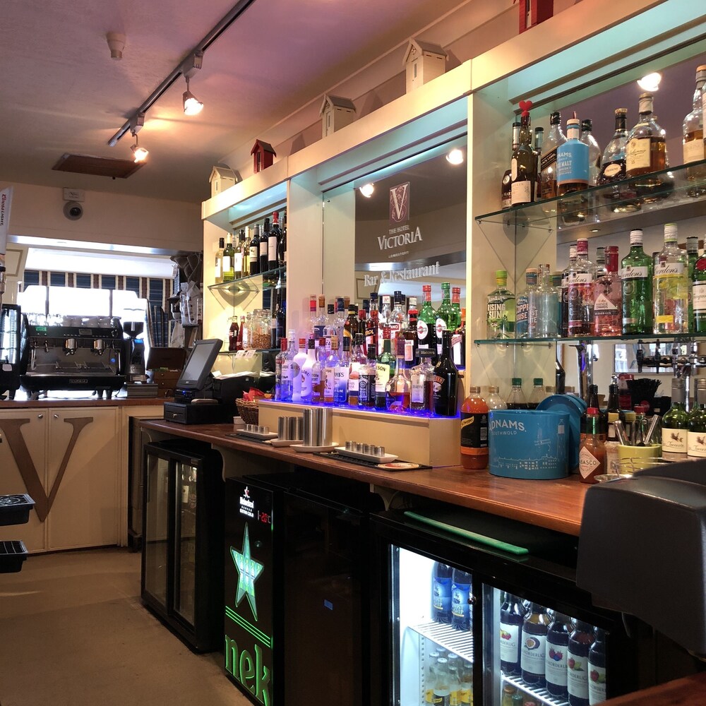 Hotel Bar