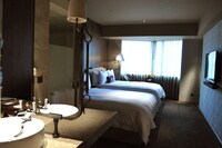 Deluxe Family Room, 2 Double Beds