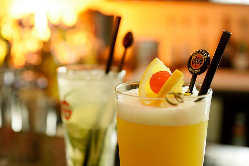 Hotel Bar