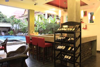 Hotel Lounge