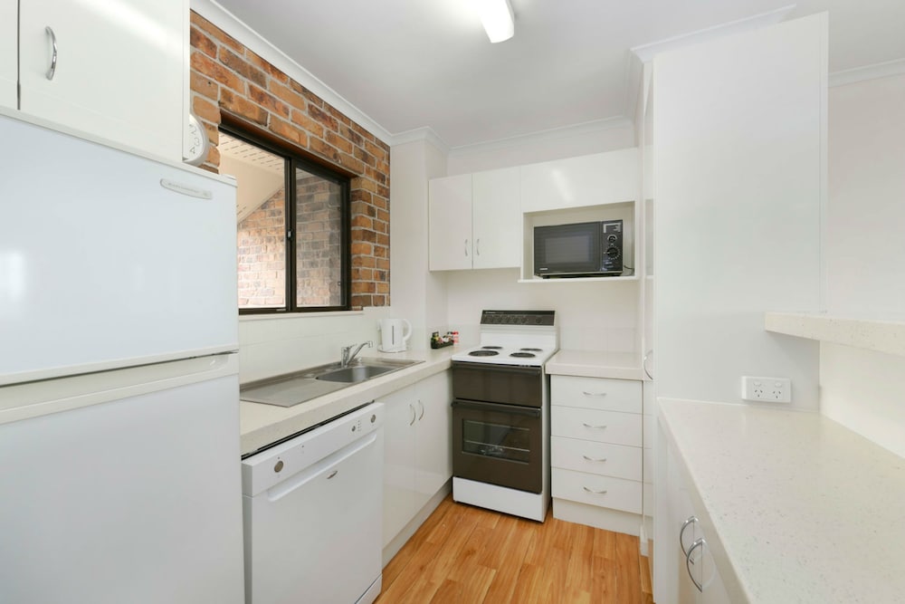 Executive Apartment, 1 Bedroom, Kitchen, Garden View - In-Room Kitchen