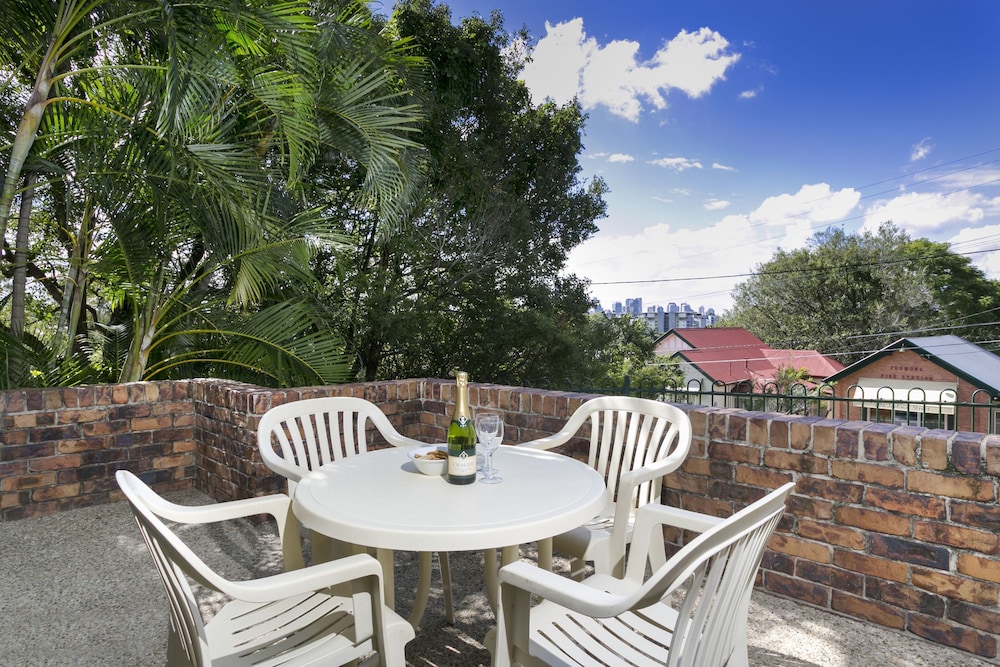 Standard Apartment, 2 Bedrooms, Kitchen, Garden View - Balcony