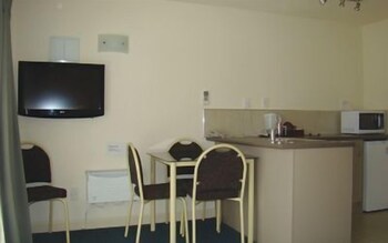 Suite, 1 Bedroom - In-Room Dining