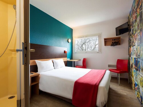 HotelF1 Nemours Hotel