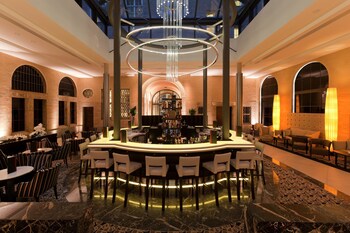 Hotel Lounge